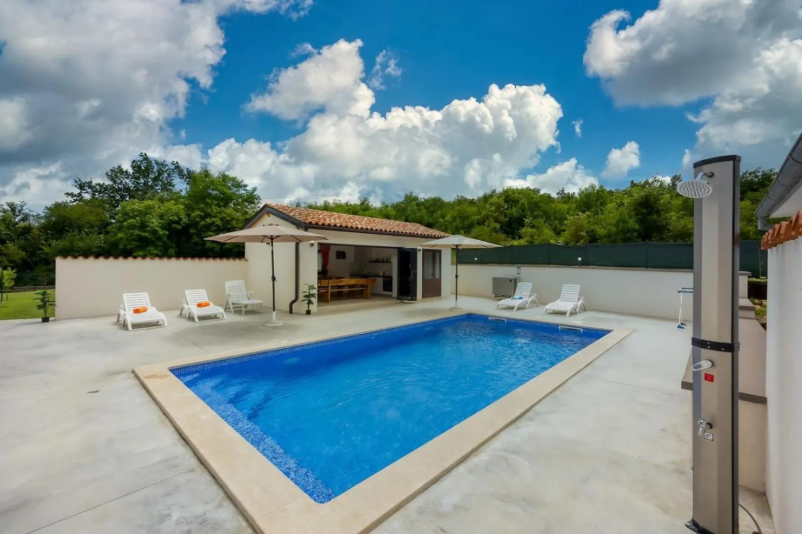 Casa Ina Wit Private Pool Villa Krsan Holiday home